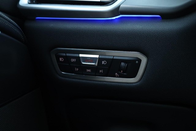 BMW X5 Vehicle Image 20