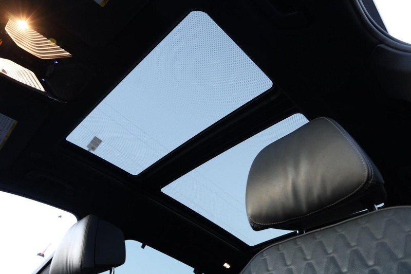 BMW X5 Vehicle Full-screen Gallery Image 22