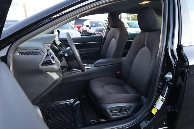 Toyota Camry Vehicle Image 08