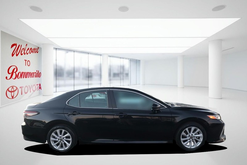 Toyota Camry Vehicle Image 05