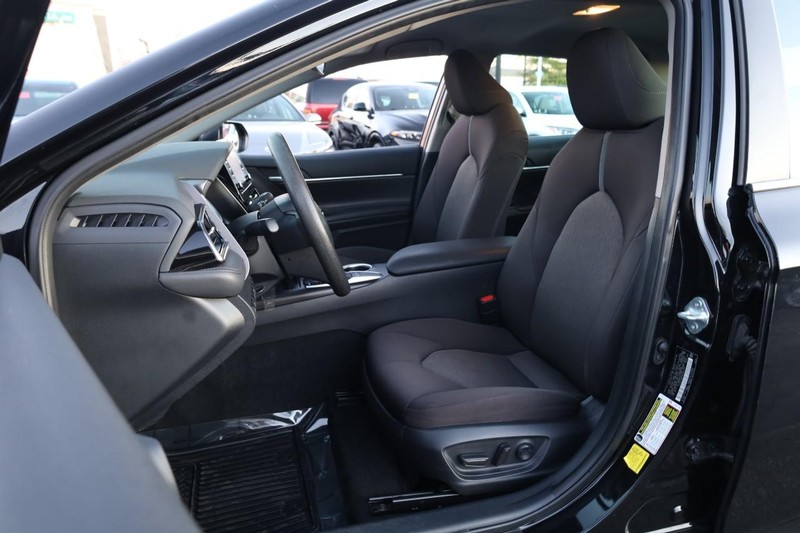 Toyota Camry Vehicle Image 08