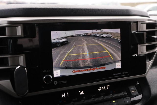 Toyota Tundra 4WD Vehicle Image 16