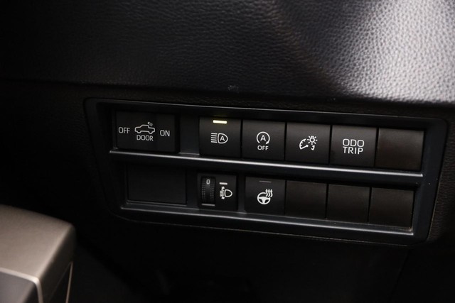 Toyota Tundra 4WD Vehicle Image 19