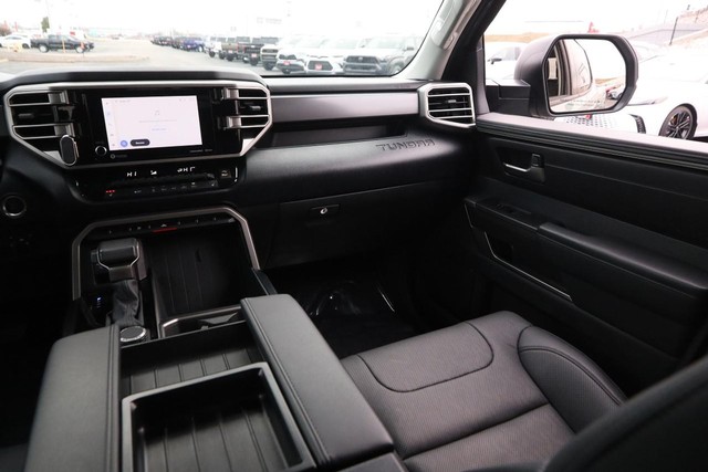 Toyota Tundra 4WD Vehicle Image 24