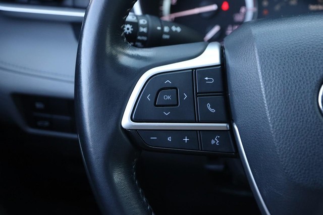 Toyota Highlander Vehicle Image 14