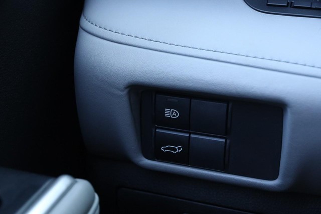 Toyota Highlander Vehicle Image 21