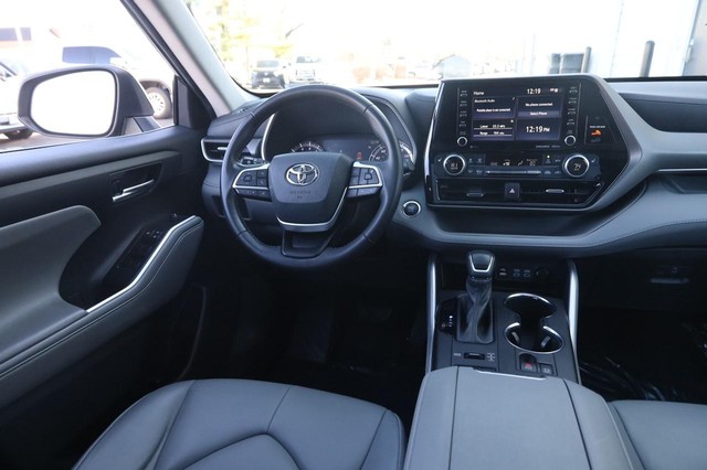 Toyota Highlander Vehicle Image 23