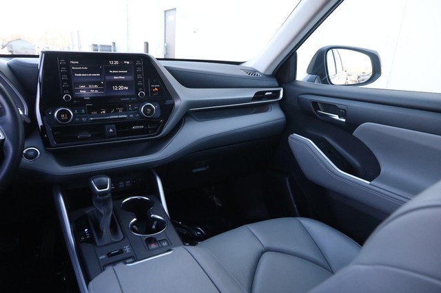 Toyota Highlander Vehicle Image 26