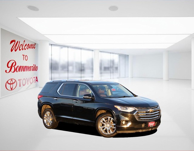 Chevrolet Traverse Vehicle Image 02