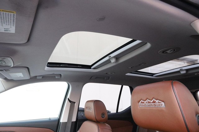 Chevrolet Traverse Vehicle Image 12