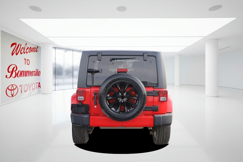 Jeep Wrangler JK Unlimited Vehicle Image 06