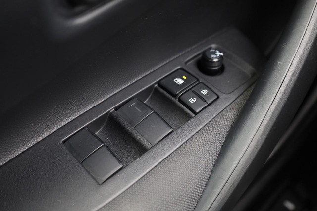 Toyota Corolla Vehicle Image 16