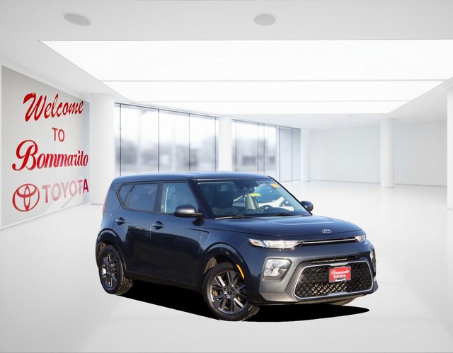 Used 2021 Kia Soul S with VIN KNDJ23AU5M7794783 for sale in Hazelwood, MO