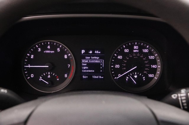 Hyundai Tucson Vehicle Image 13