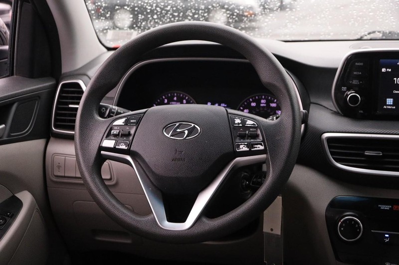 Hyundai Tucson Vehicle Image 21