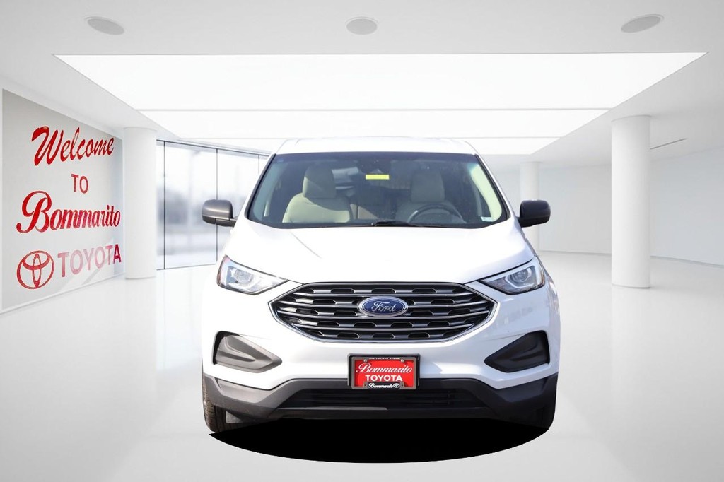 Ford Edge Vehicle Full-screen Gallery Image 4