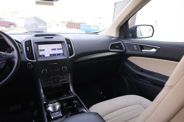 Ford Edge Vehicle Image 25