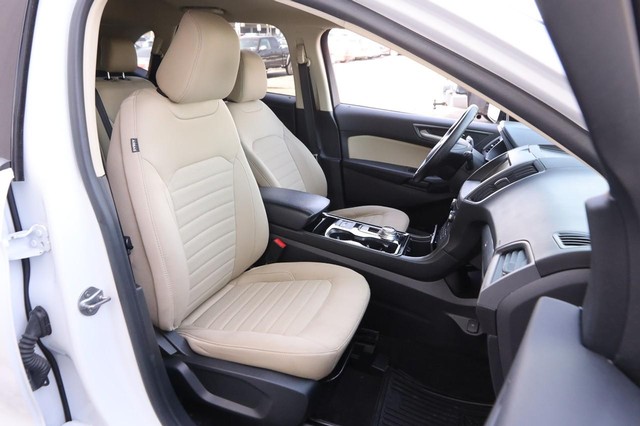 Ford Edge Vehicle Image 26