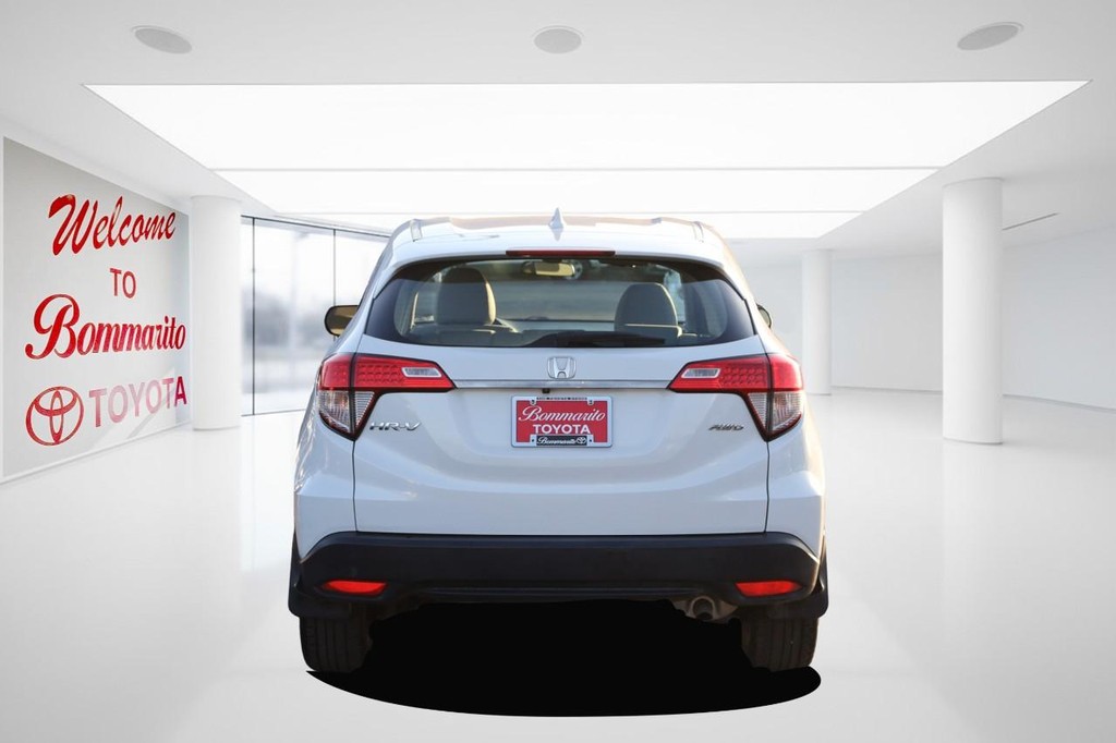 Honda HR-V Vehicle Full-screen Gallery Image 6