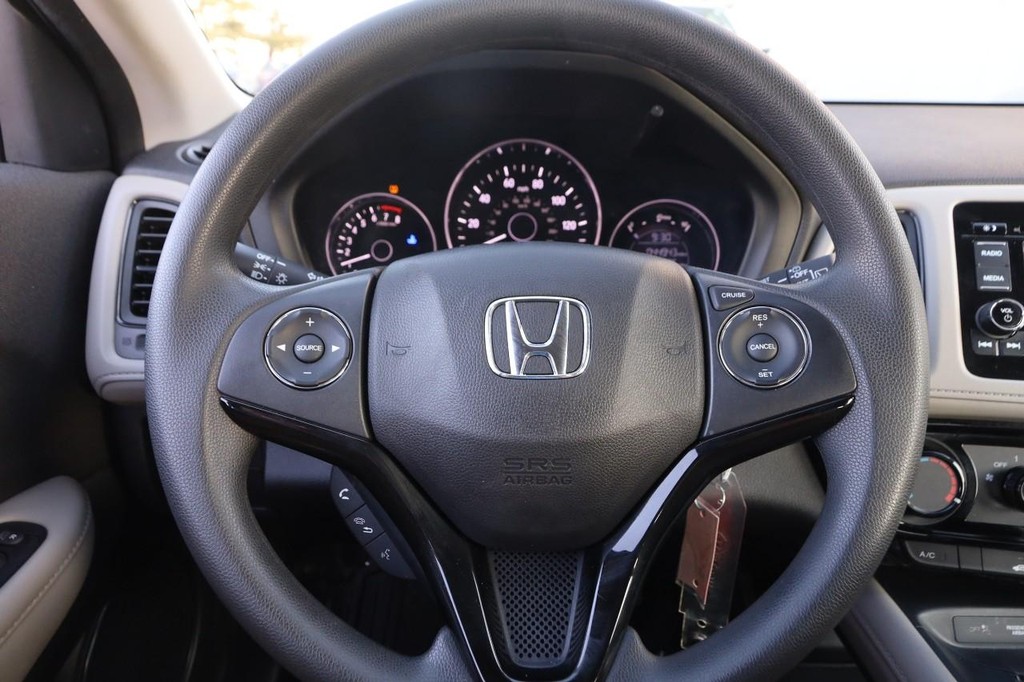 Honda HR-V Vehicle Full-screen Gallery Image 10