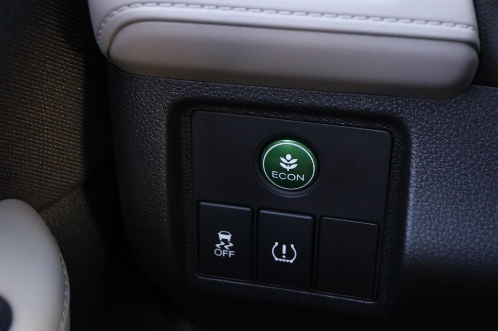 Honda HR-V Vehicle Full-screen Gallery Image 17