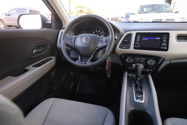 Honda HR-V Vehicle Image 19
