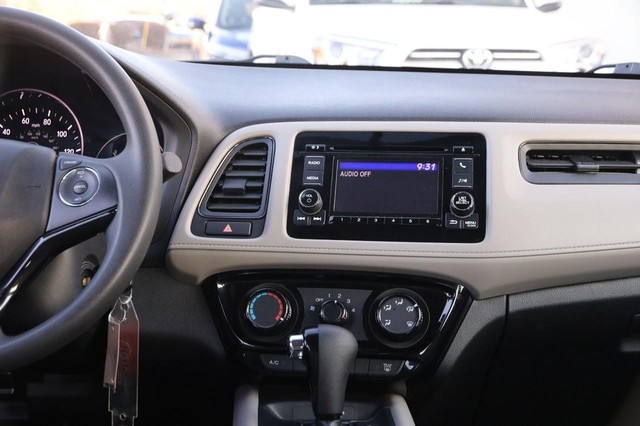 Honda HR-V Vehicle Image 21