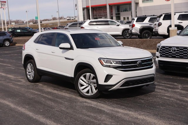 Volkswagen Atlas Cross Sport Vehicle Image 02