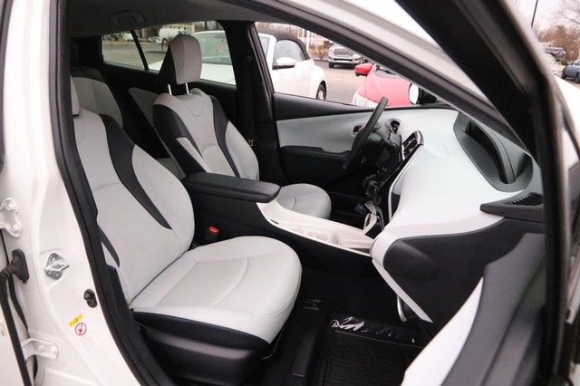 Toyota Prius Vehicle Image 23