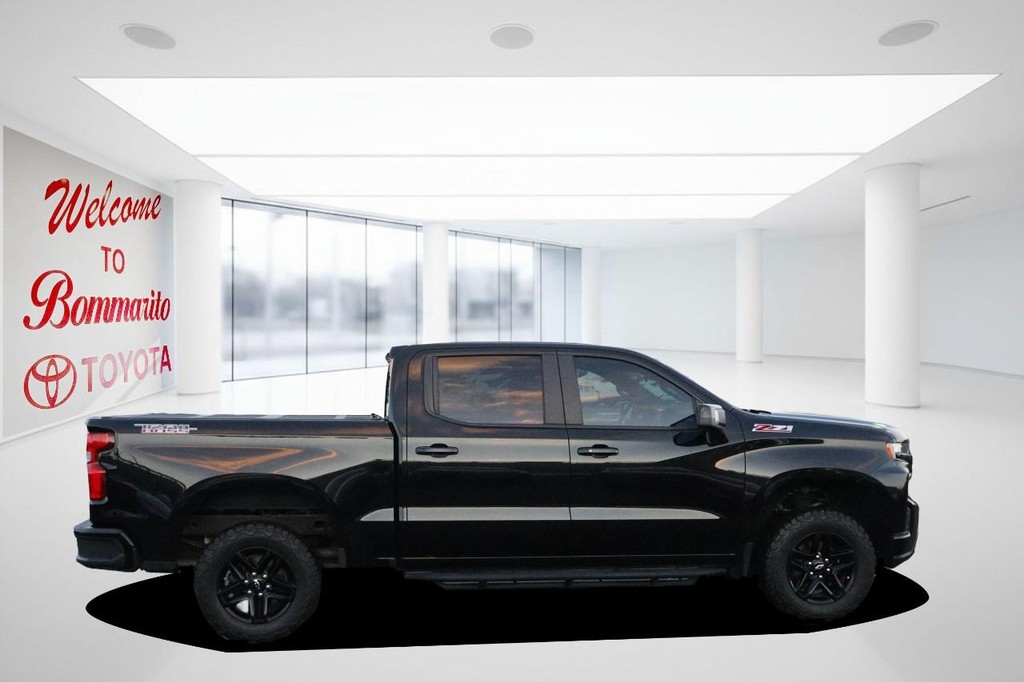Chevrolet Silverado 1500 Vehicle Full-screen Gallery Image 5