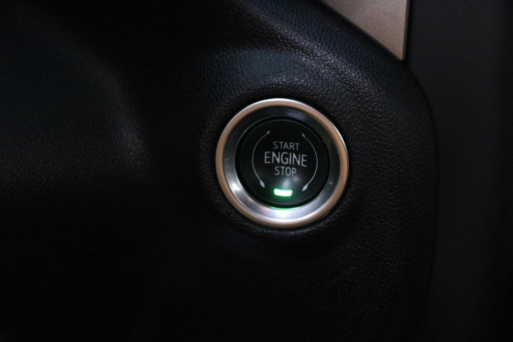 Chevrolet Silverado 1500 Vehicle Full-screen Gallery Image 14