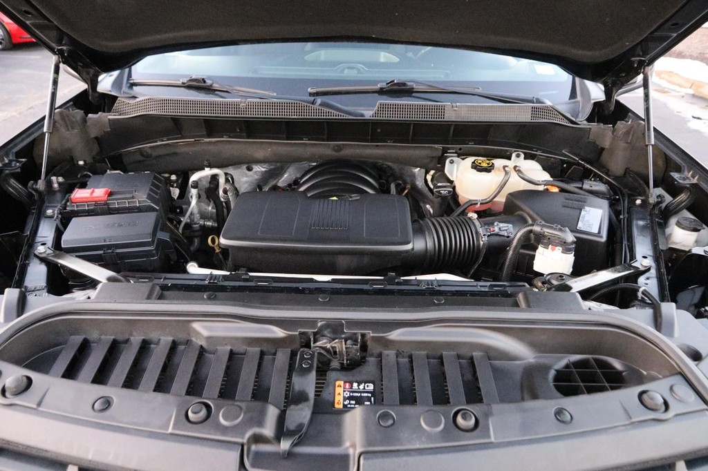 Chevrolet Silverado 1500 Vehicle Full-screen Gallery Image 25