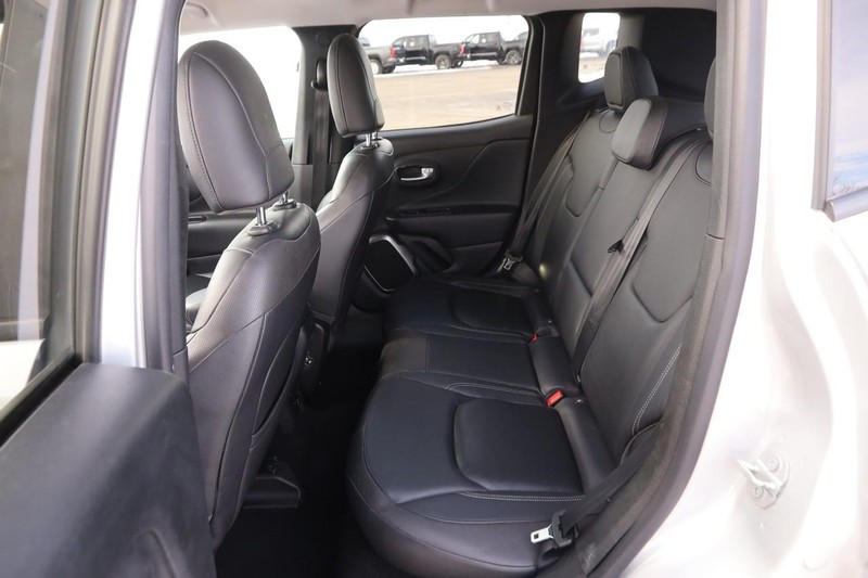 Jeep Renegade Vehicle Image 09