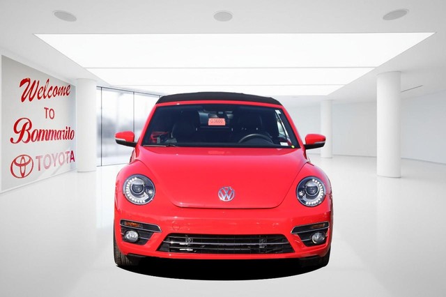 Volkswagen Beetle Convertible Vehicle Image 04