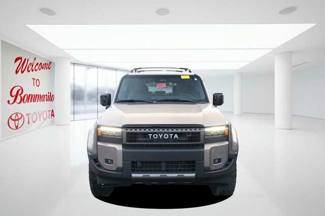 Toyota Land Cruiser Vehicle Image 04