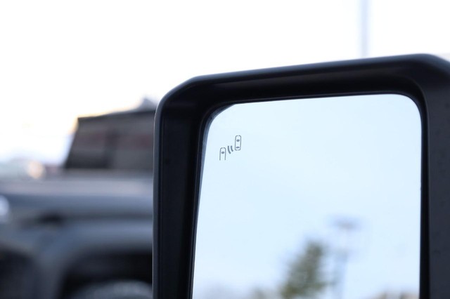 Toyota Land Cruiser Vehicle Image 20