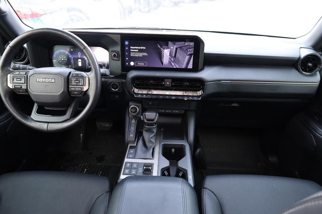 Toyota Land Cruiser Vehicle Image 22