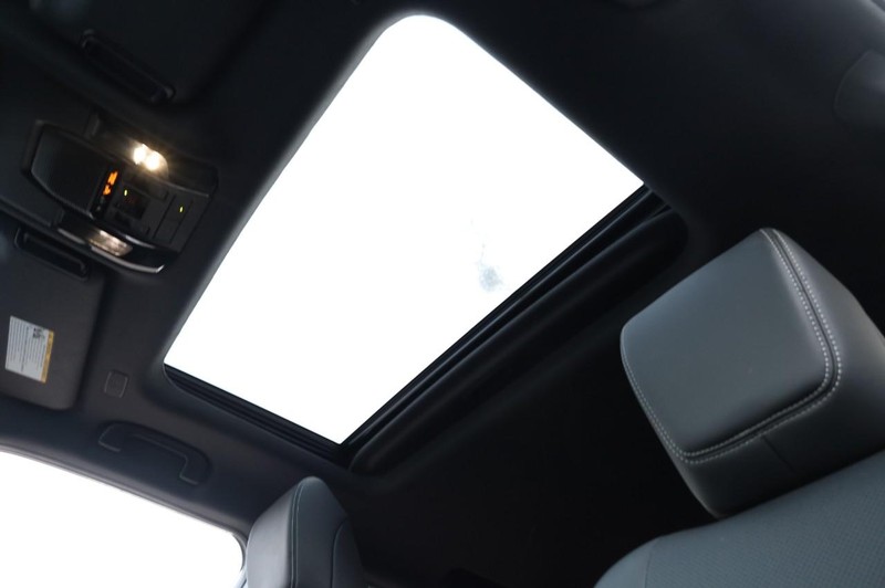 Toyota Land Cruiser Vehicle Image 09