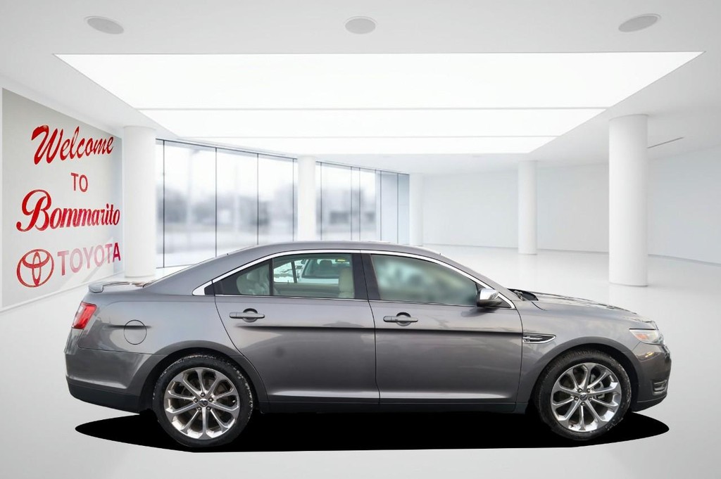 Ford Taurus Vehicle Full-screen Gallery Image 5