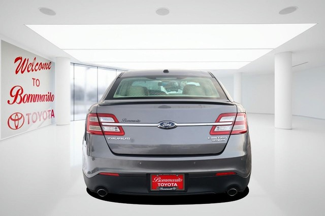 Ford Taurus Vehicle Image 06