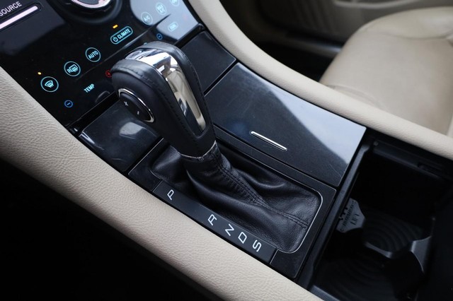 Ford Taurus Vehicle Image 15