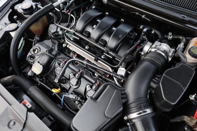 Ford Taurus Vehicle Image 27