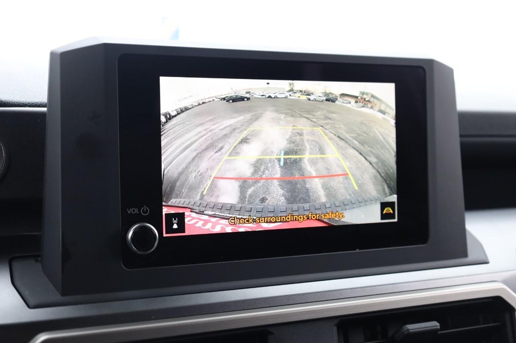 Toyota 4Runner Vehicle Full-screen Gallery Image 12