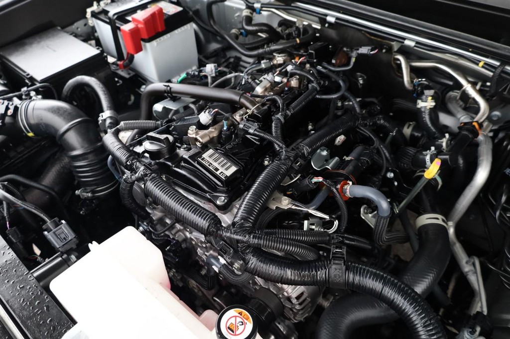 Toyota 4Runner Vehicle Full-screen Gallery Image 25