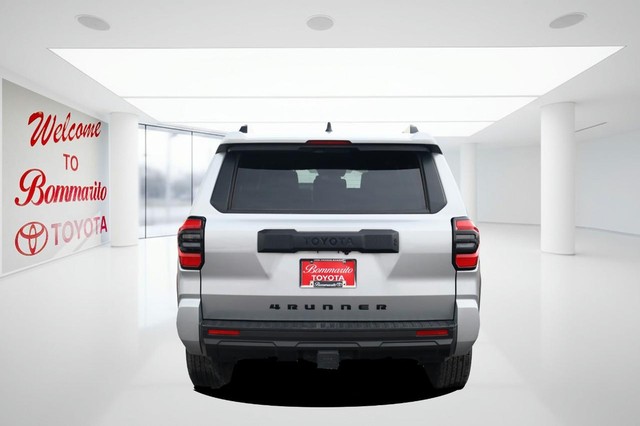 Toyota 4Runner Vehicle Image 06