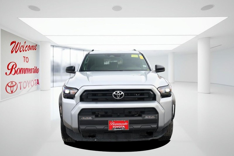 Toyota 4Runner Vehicle Image 04