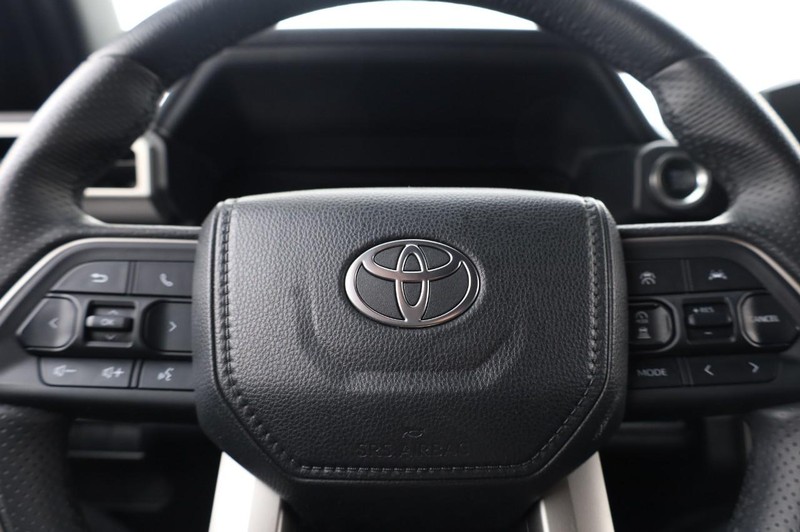 Toyota 4Runner Vehicle Image 09
