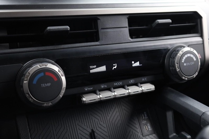 Toyota 4Runner Vehicle Image 13