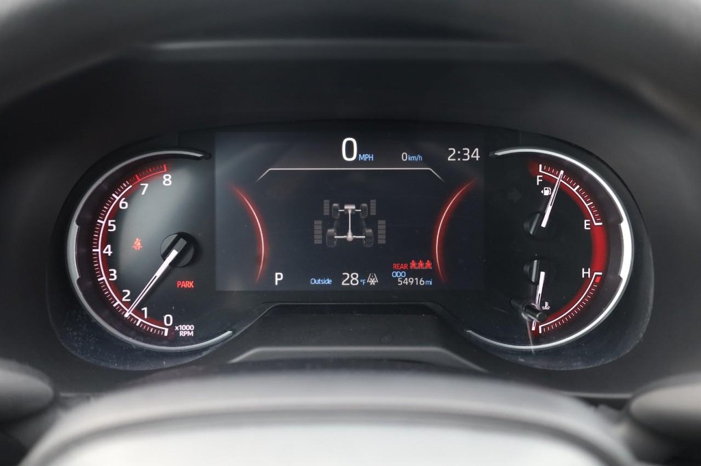 Toyota RAV4 Vehicle Full-screen Gallery Image 10