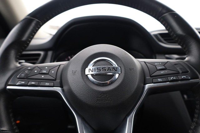 Nissan Rogue Vehicle Image 09